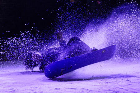 Red Bull Heavy Metal Snowboard 2026 01