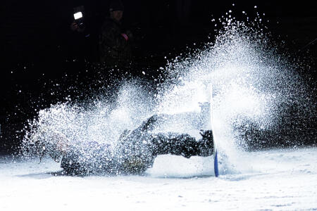 Red Bull Heavy Metal Snowboard 2026 04